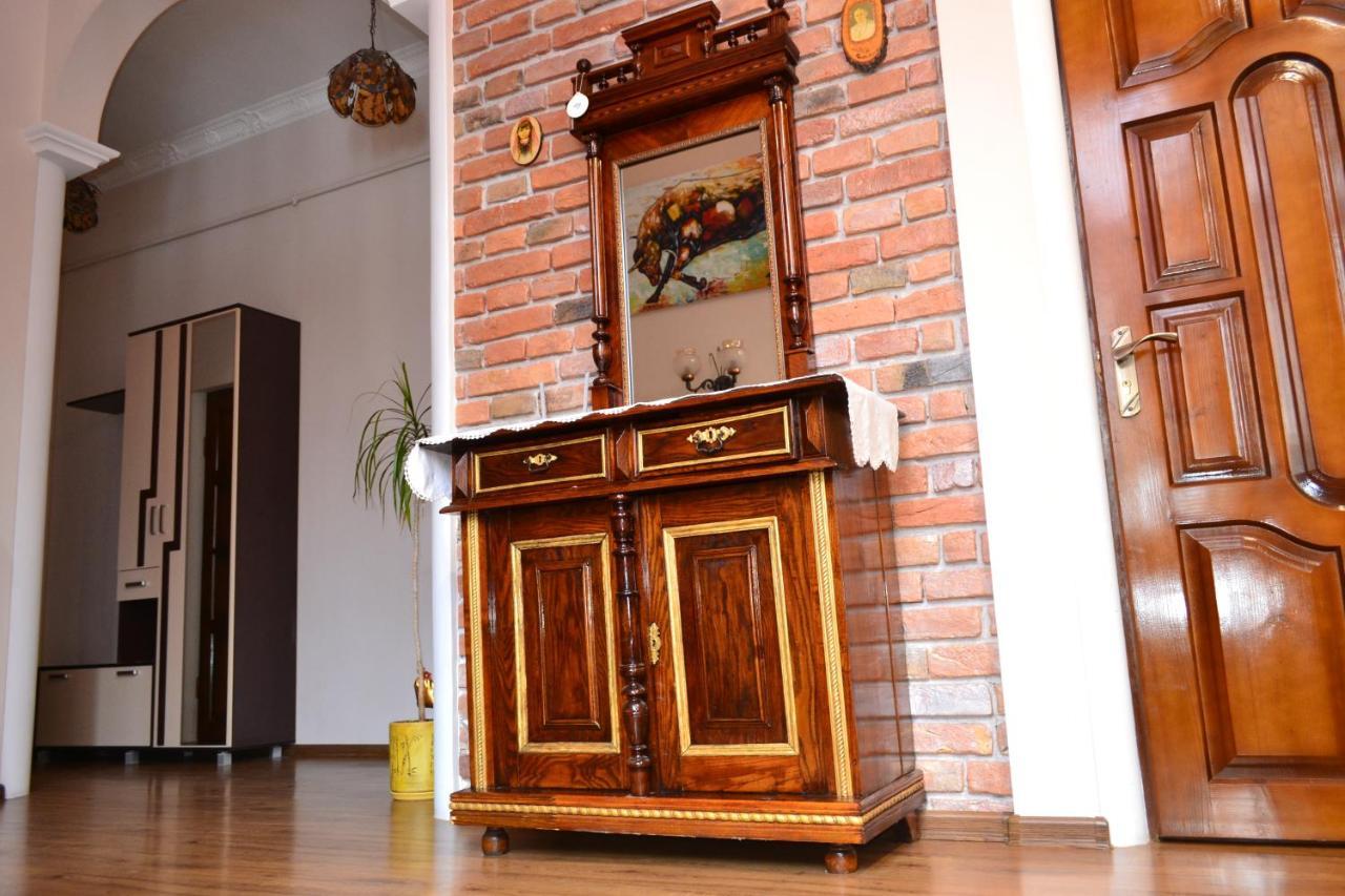 Apartment On Shevchenka Boulevard Ternopil Exterior photo